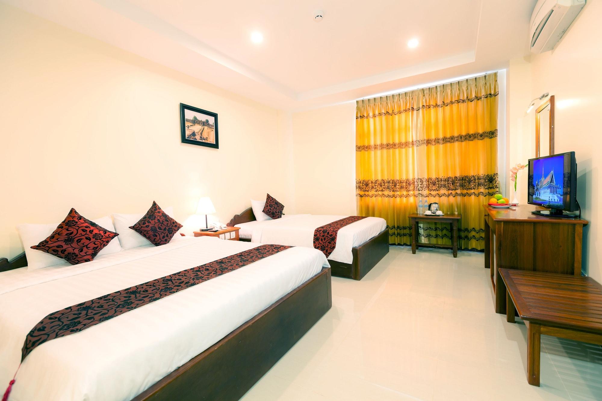 คิริรอม คริสตัล โฮเต็ล Hotel พนมเปญ ภายนอก รูปภาพ